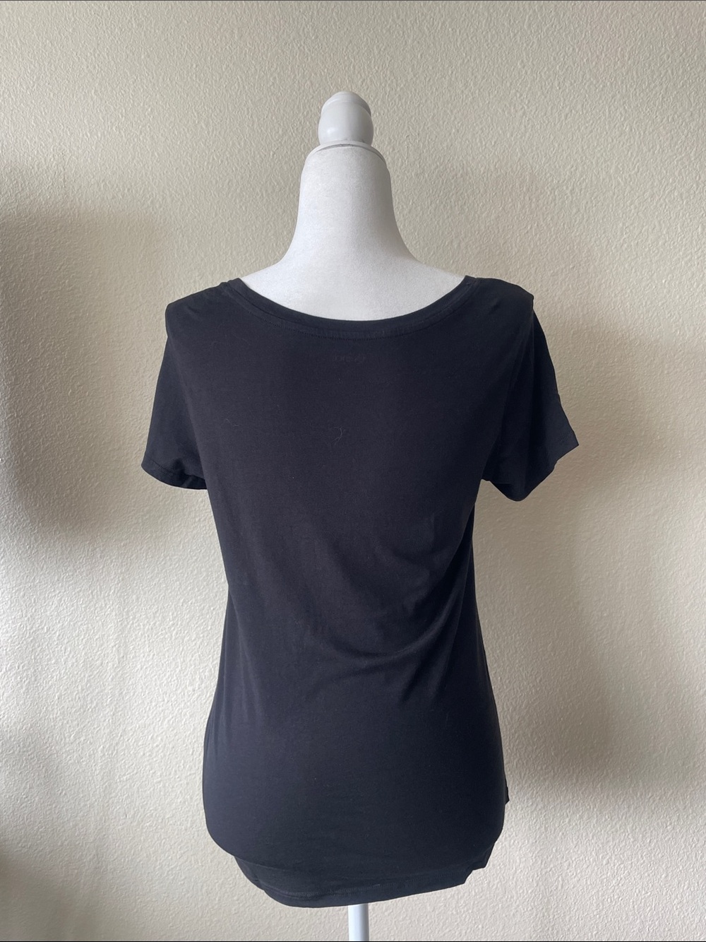 Quince - Cotton Modal Scoop Neck Tee - Picture 6 of 8